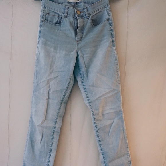 Light wash low rise jeans - Picture 2 of 3